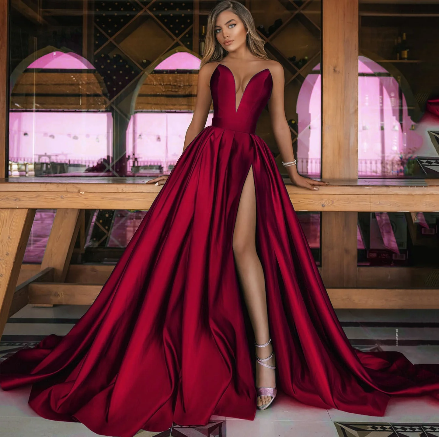 Damen A-Linien Maxikleid mit Tiefem V-Ausschnitt und Elegantem Schlitz Heidi-Mode - Image 3