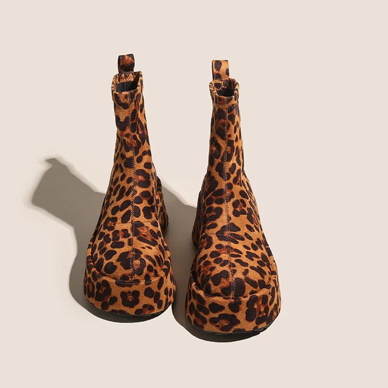 Damen Ankle Boots aus luxuriösem Wildleder mit bequemer leichtgewichtiger Sohle Heidi Mode - Image 6