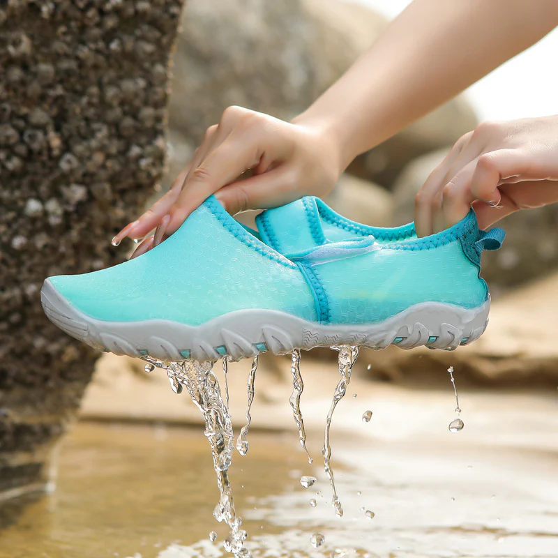 Damen Aquaschuhe mit flexiblem Klettverschluss und rutschfester Sohle Heidi Mode - Image 4