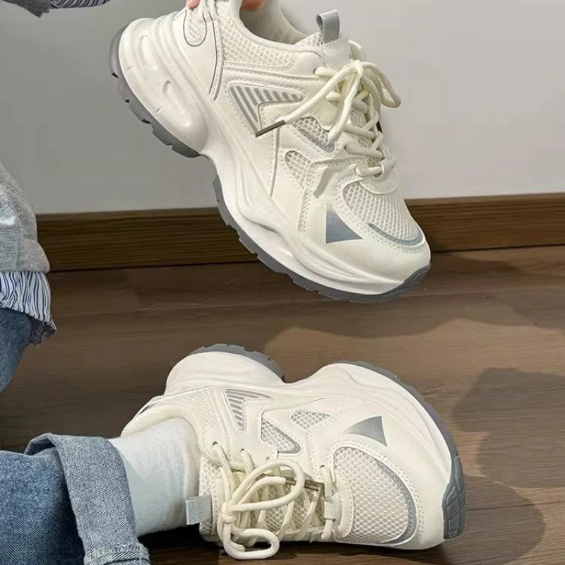 Damen Atmungsaktive Fitness-Sneaker mit dämpfender Sohle und modernem Design Heidi Mode - Image 2