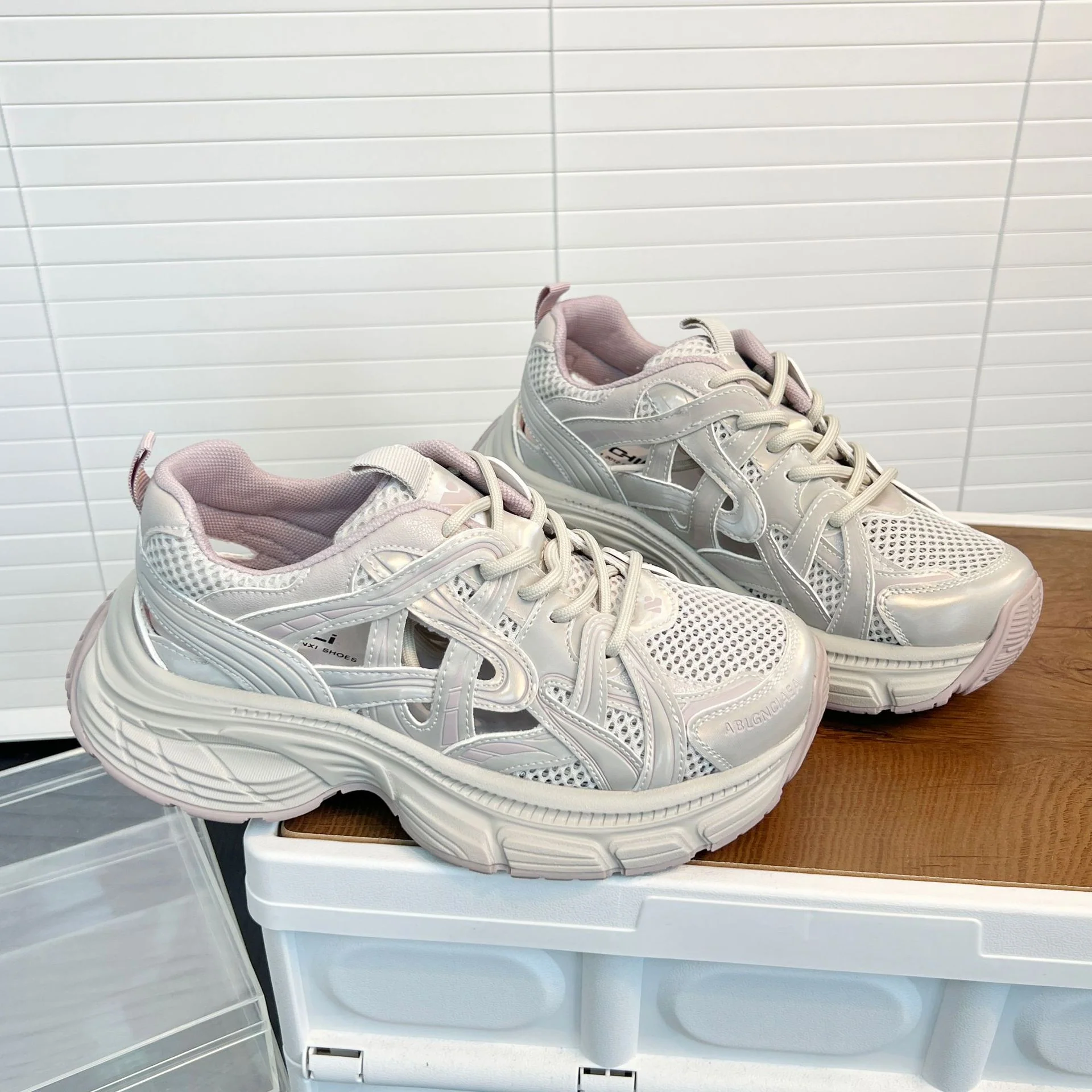 Damen Atmungsaktive High-Performance Laufschuhe mit innovativer Dämpfungstechnologie Heidi Mode - Image 4