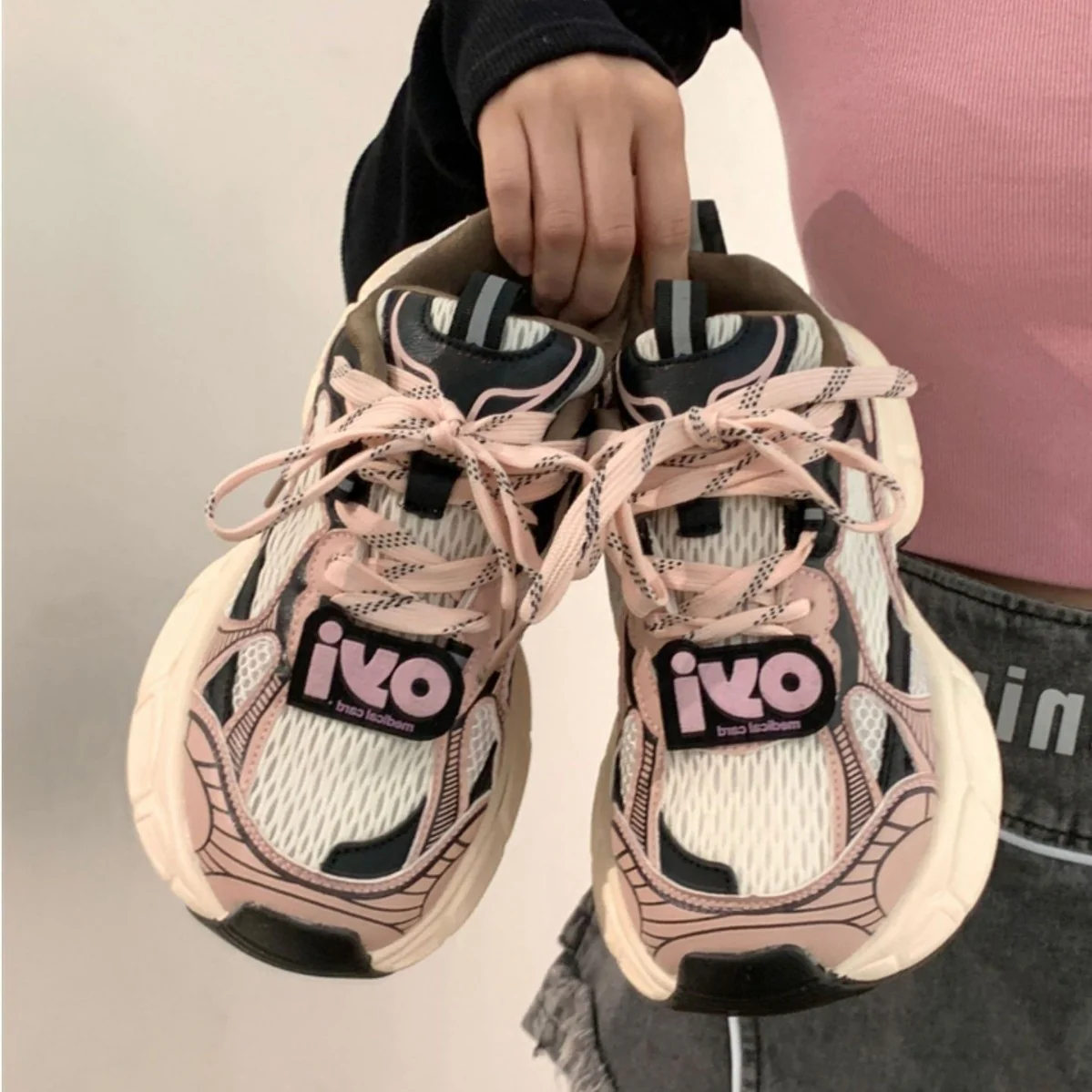 Damen Atmungsaktive Lauf Sneakers mit gepolsterter Sohle und trendigem Design Heidi Mode - Image 4