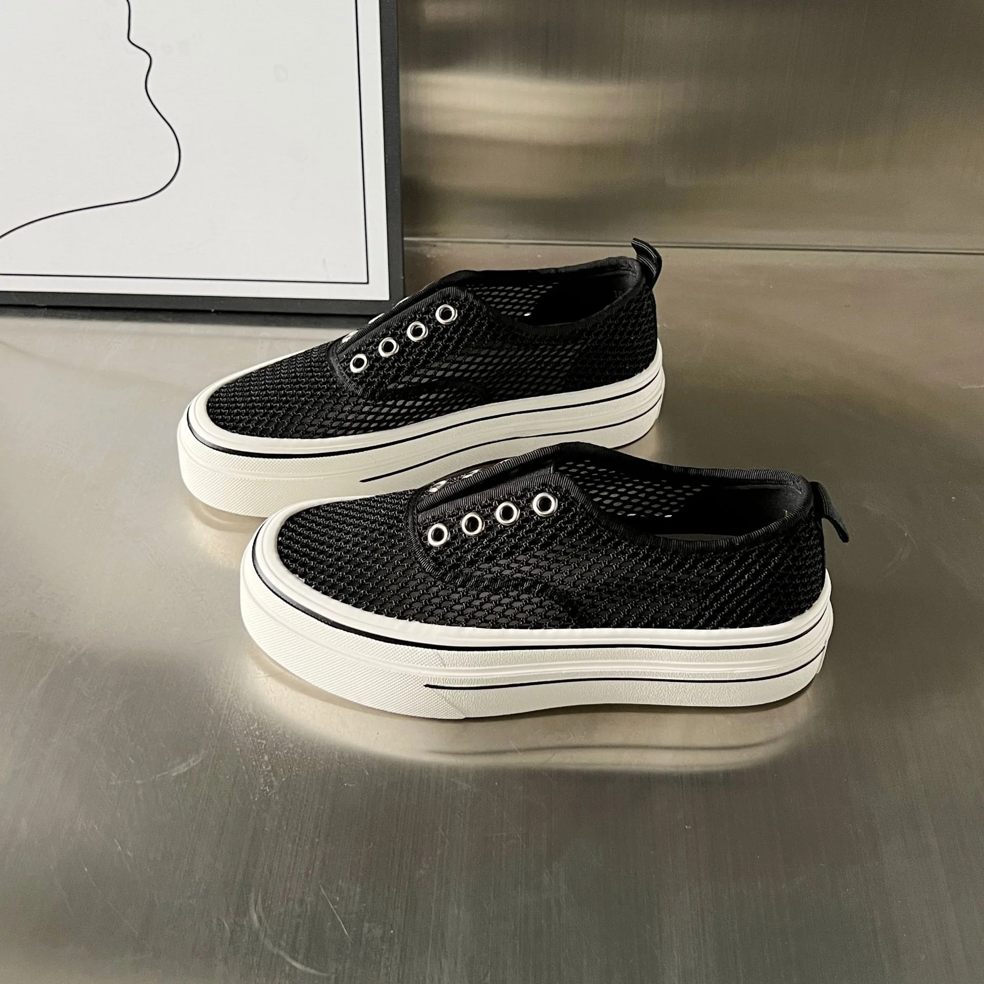 Damen Atmungsaktive Sneaker aus Mesh mit bequemem Innenfutter Heidi Mode - Image 2