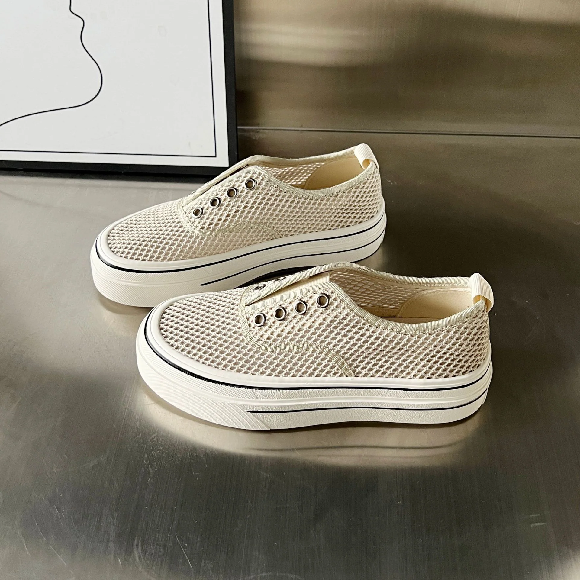 Damen Atmungsaktive Sneaker aus Mesh mit bequemem Innenfutter Heidi Mode - Image 4