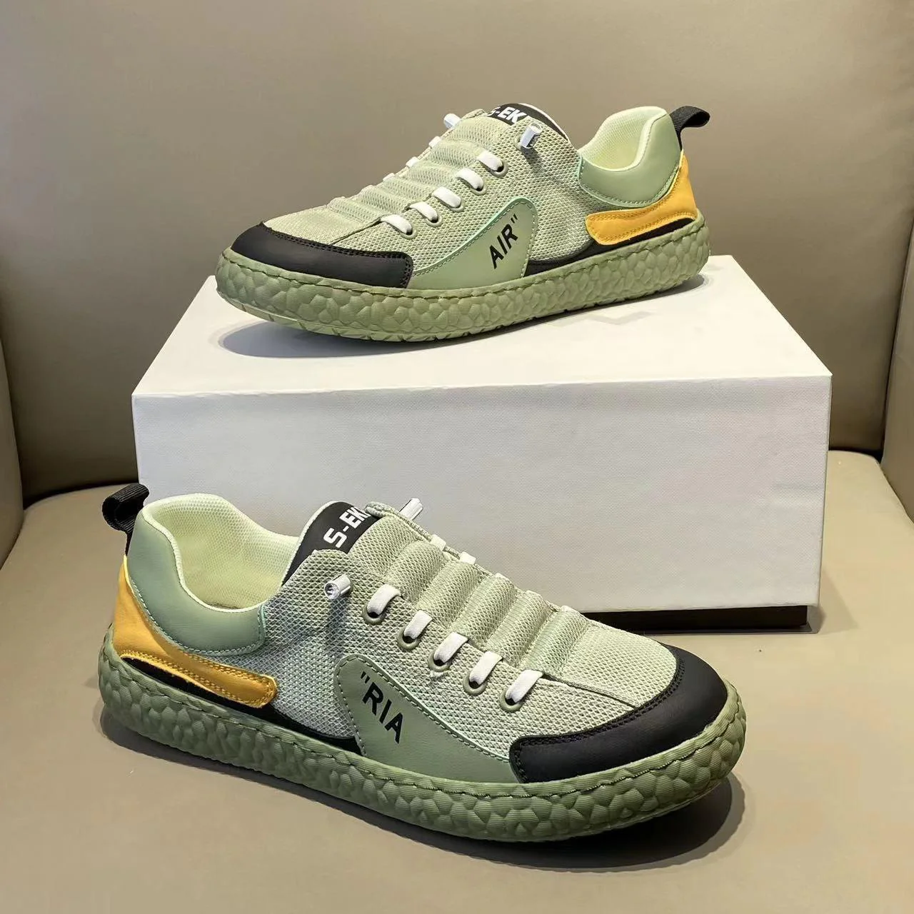 Damen Atmungsaktive Sneakers mit anti-rutsch Sohle und flexibler Dämpfung Heidi Mode - Image 6