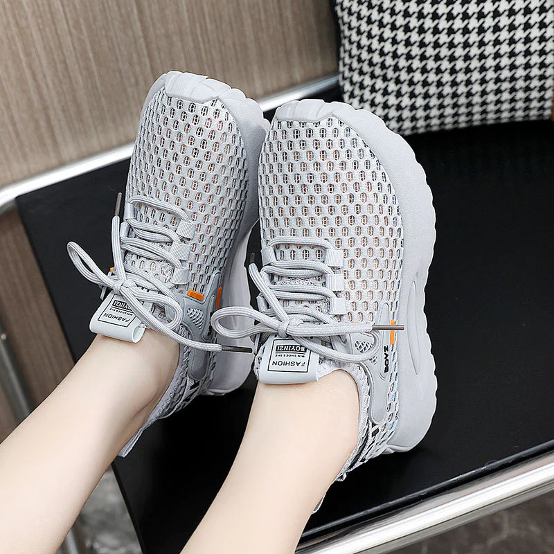 Damen atmungsaktive Sneakers mit stoßdämpfendem Profil und elastischem Schnürsystem Heidi Mode - Image 3