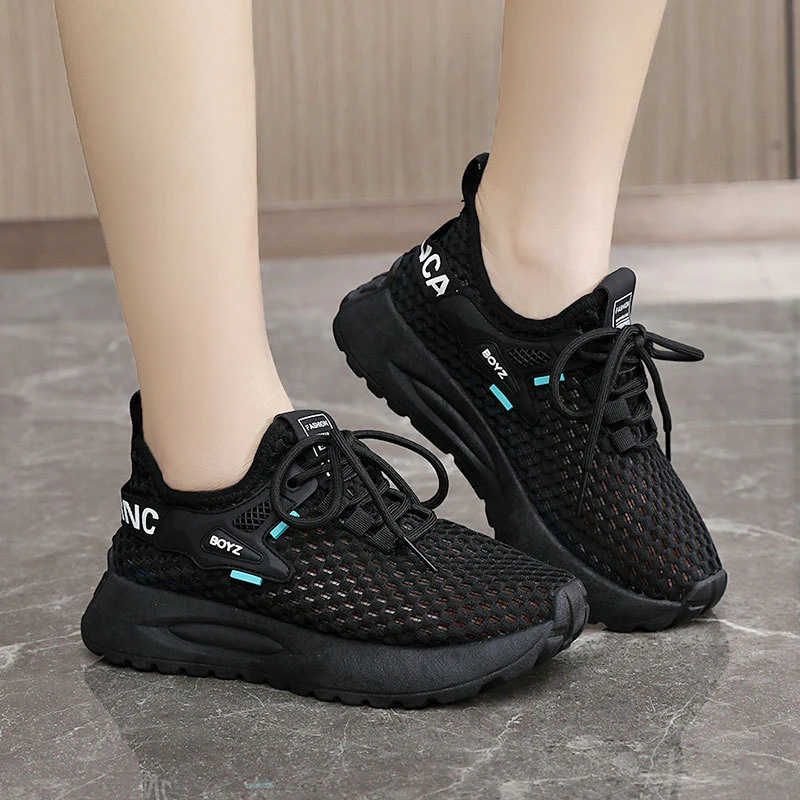 Damen atmungsaktive Sneakers mit stoßdämpfendem Profil und elastischem Schnürsystem Heidi Mode - Image 4
