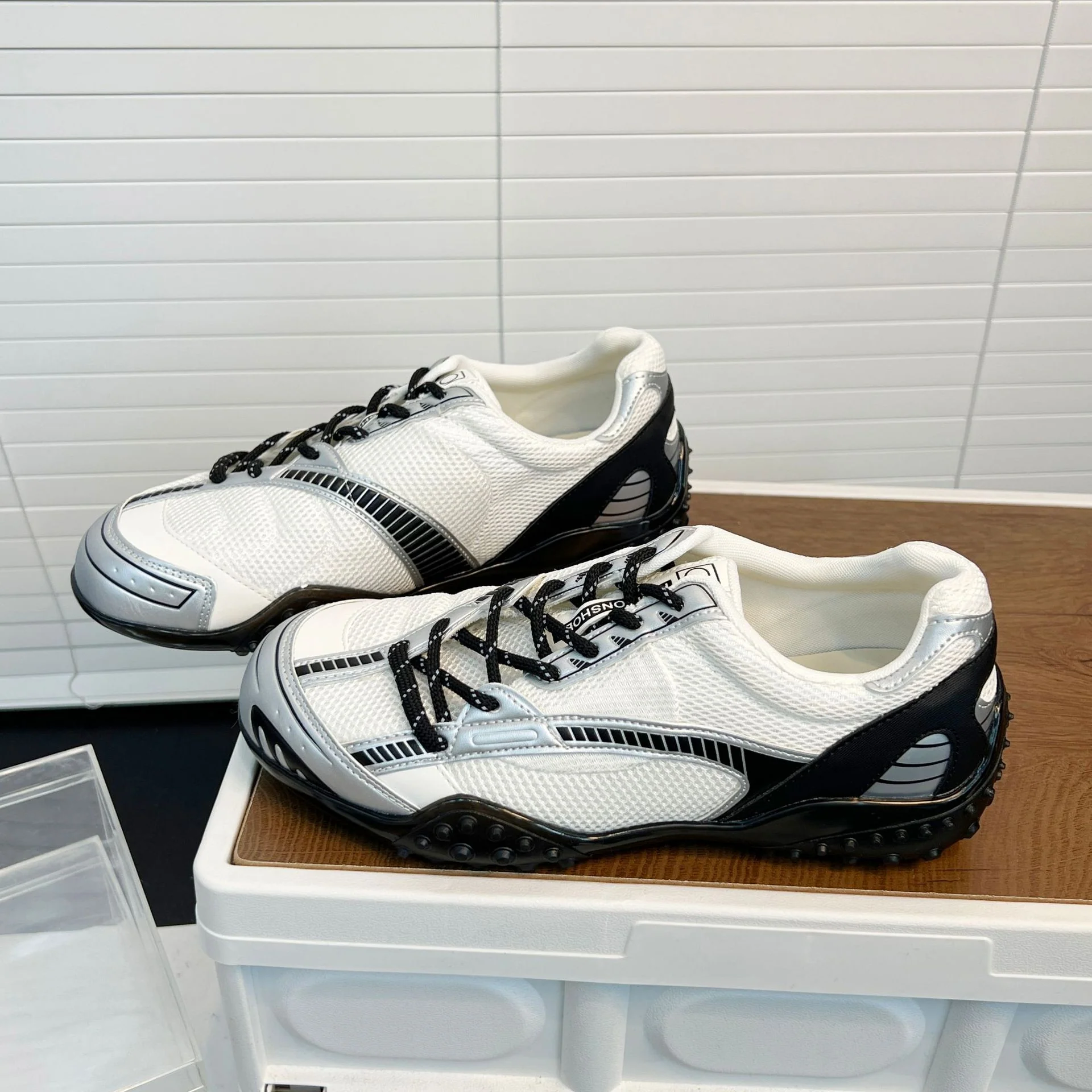 Damen Atmungsaktive Sport Sneakers mit innovativem Design und rutschfester Sohle Heidi Mode - Image 7