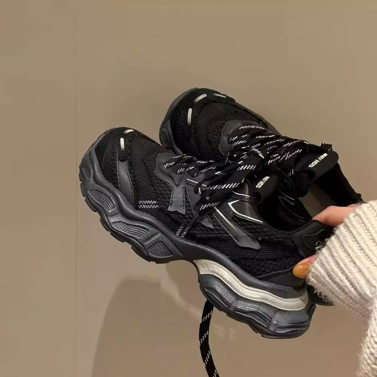 Damen Atmungsaktive Sport Sneakers mit innovativer Dämpfungstechnologie Heidi Mode - Image 4