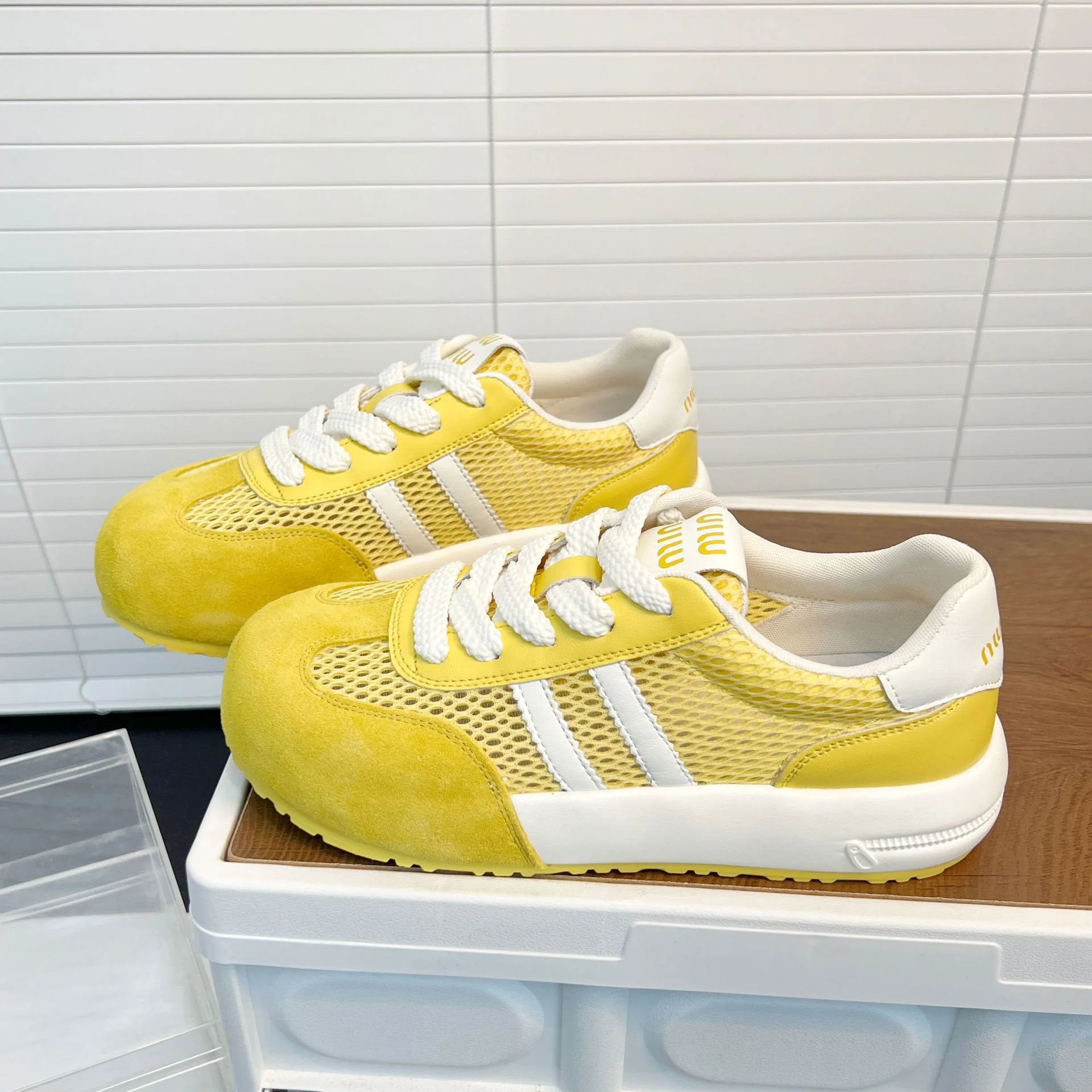 Damen Atmungsaktive Sportliche Sneakers mit innovativem Mesh- und Kunstlederdesign Heidi Mode - Image 7