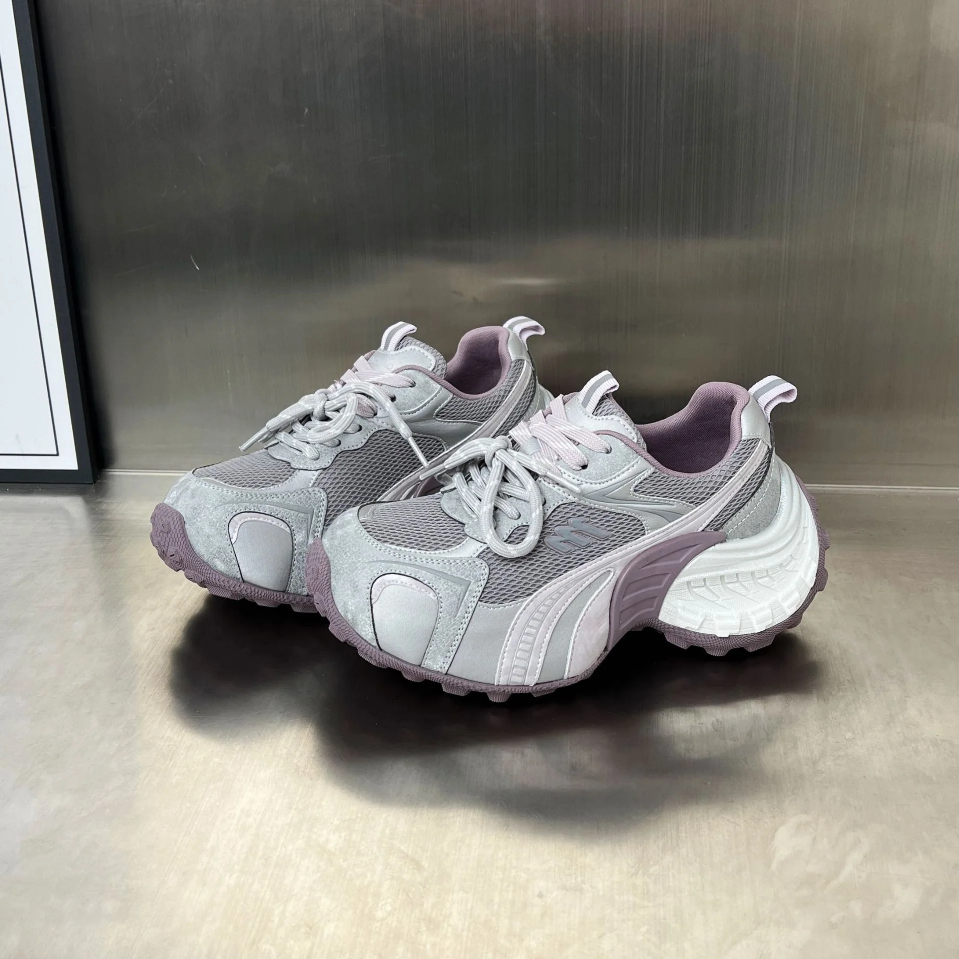 Damen Atmungsaktive Sportsneakers mit ergonomischer Dämpfungstechnologie Heidi Mode - Image 6