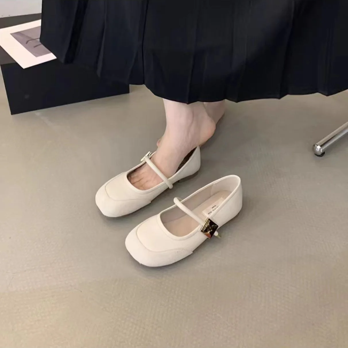Damen Ballerina-Schuhe mit elegantem Riemen und modernem Design Heidi Mode - Image 2