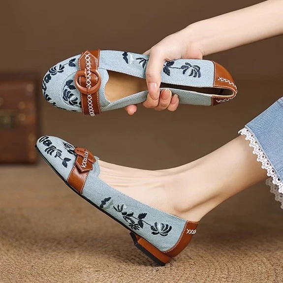 Damen Ballerina-Schuhe mit modischen Floral-Applikationen und eleganter Schnalle Heidi Mode - Image 4