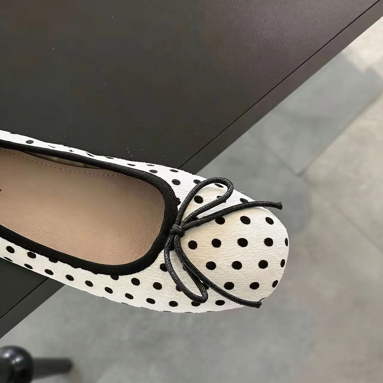 Damen Ballerinas mit dekorativem Punkten und charmantem Schleifenakzent Heidi Mode - Image 3
