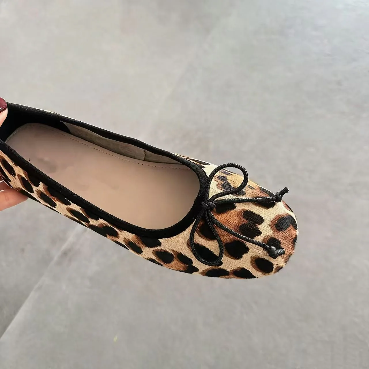 Damen Ballerinas mit dekorativem Punkten und charmantem Schleifenakzent Heidi Mode - Image 8
