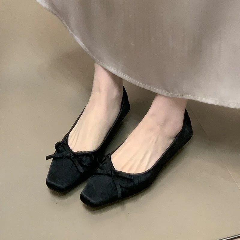 Damen Ballerinas mit dekorativem Schleifendetail und elegantem Design Heidi Mode