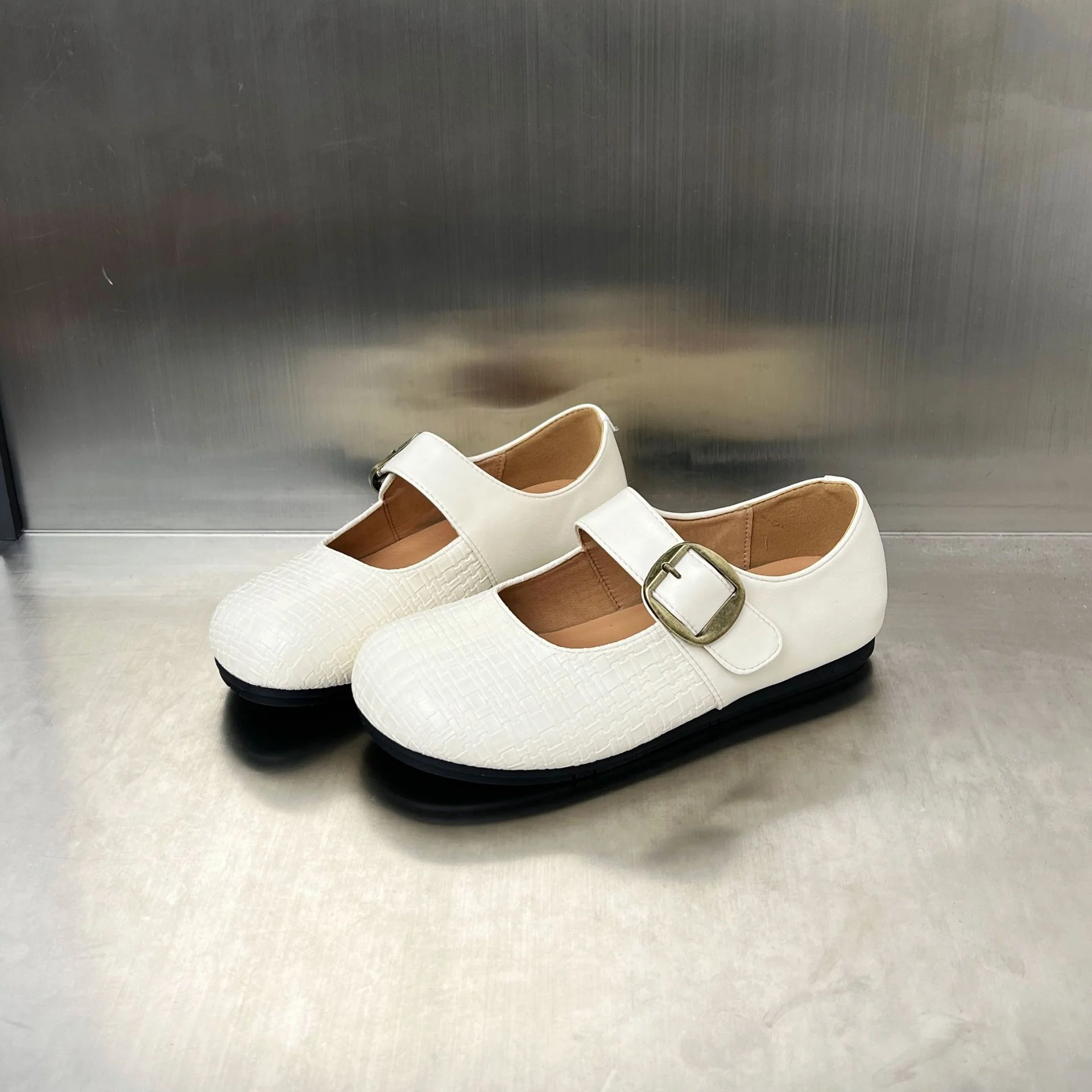 Damen Ballerinas mit elegantem Riemen und strukturiertem Obermaterial Heidi Mode - Image 6