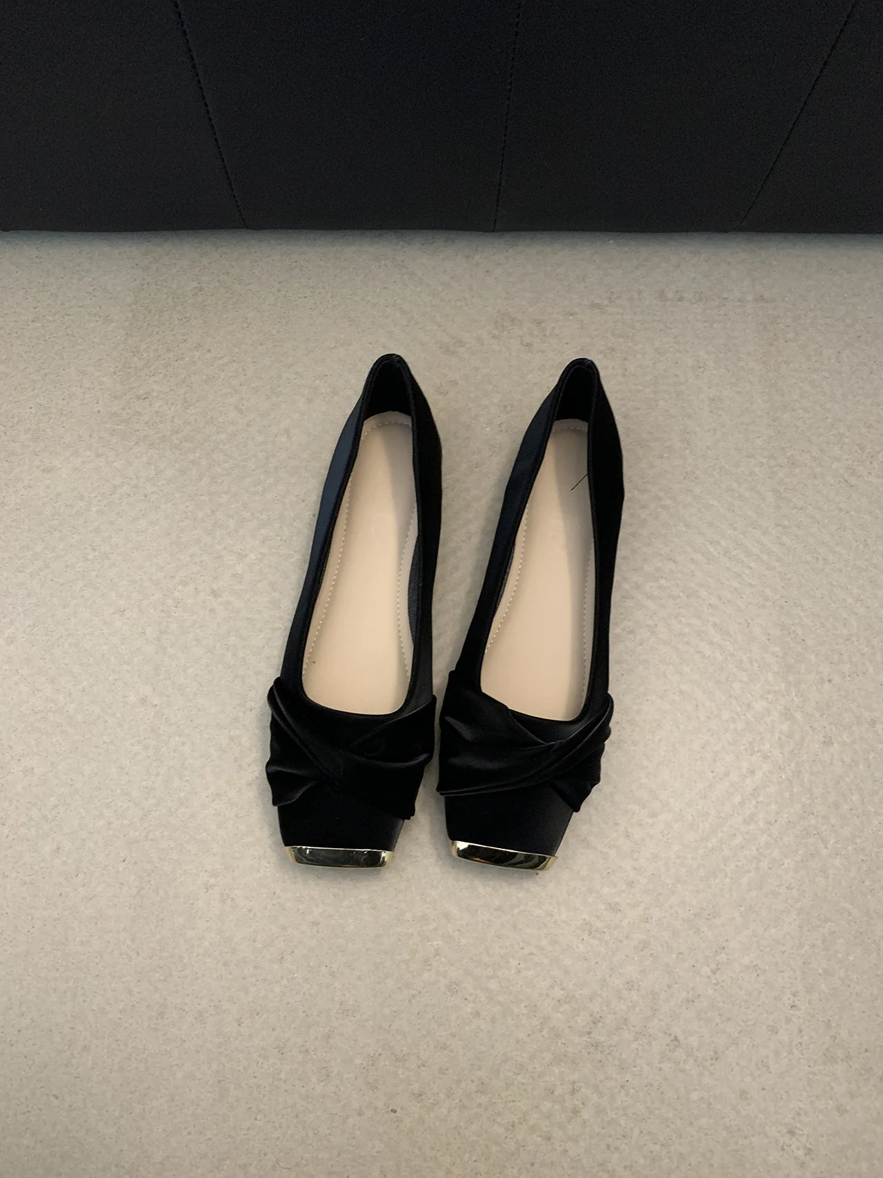 Damen Ballerinas mit eleganter Drapierung und glänzender Schuhspitze Heidi Mode - Image 6
