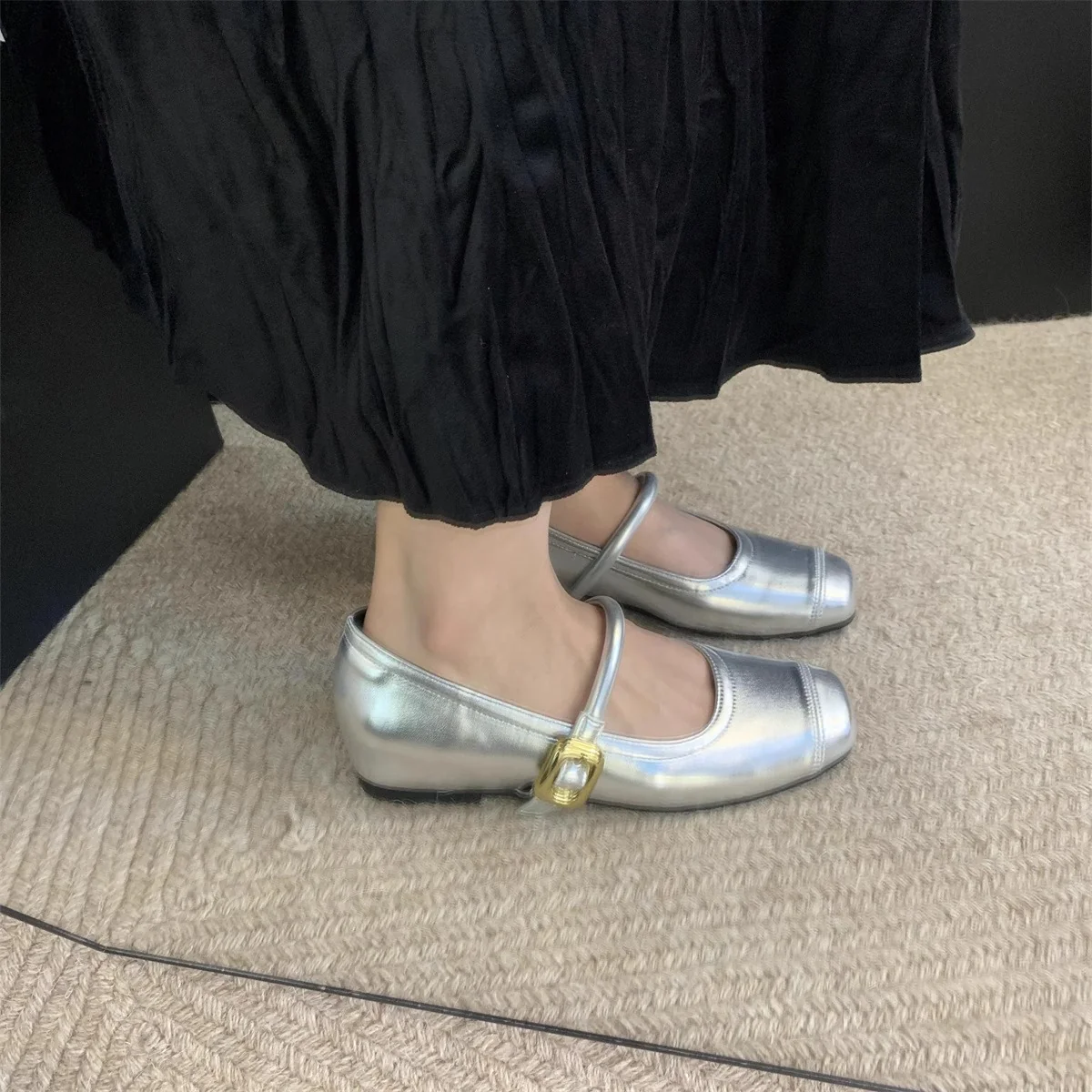 Damen Ballerinas mit eleganter Schnalle und metallischer Oberfläche Heidi Mode - Image 4