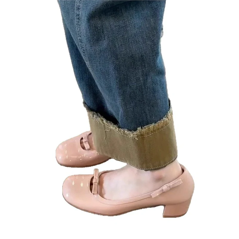 Damen Ballerinas mit komfortablem Blockabsatz und floraler Schnallenverzierung Heidi Mode - Image 5