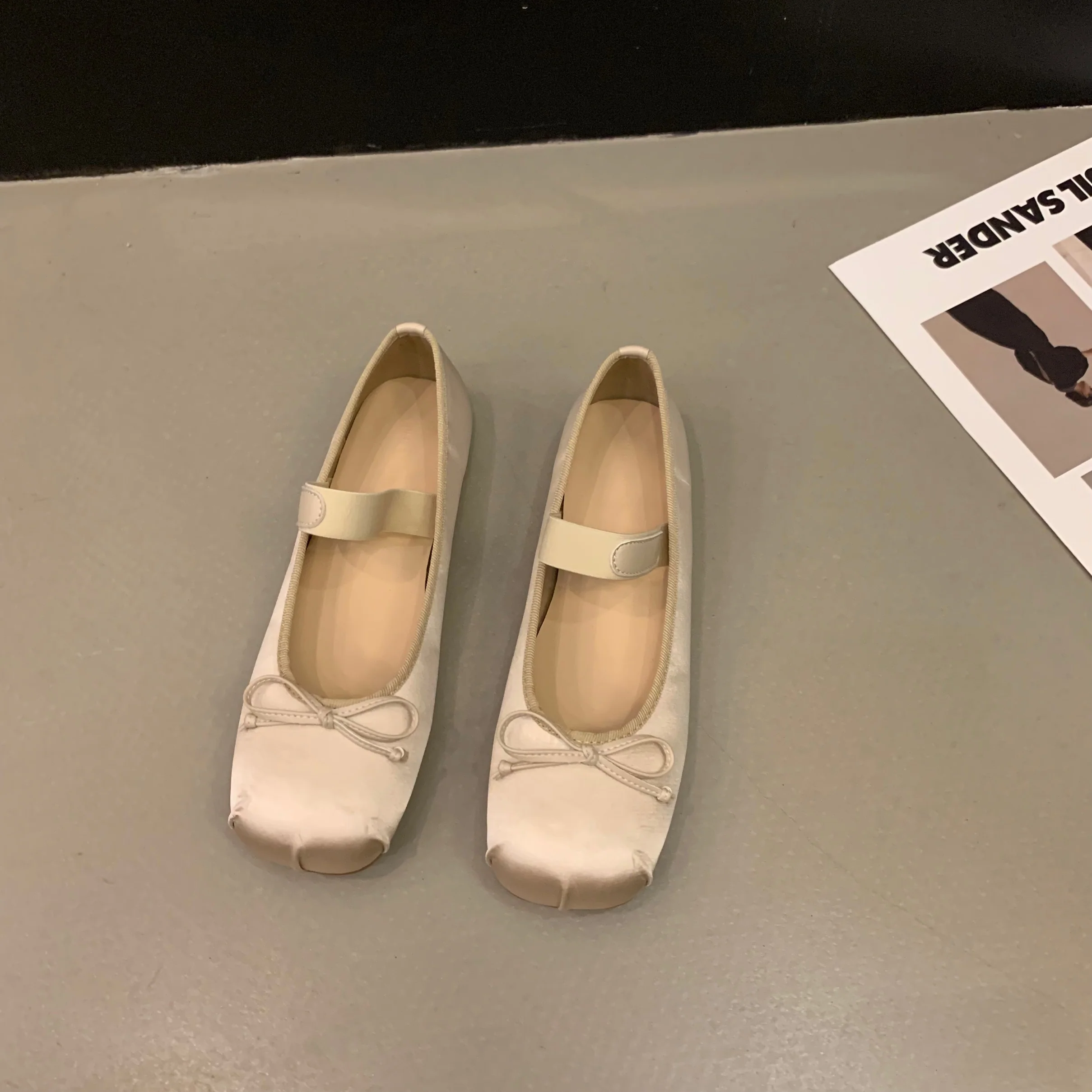 Damen Ballerinas mit verstellbarem Riemen und elegantem Schleifenakzent Heidi Mode - Image 9