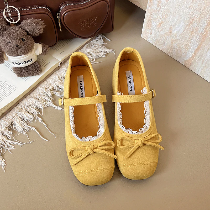 Damen Ballerinas mit verstellbarem Riemen und zarten Spitzendetails Heidi Mode - Image 7