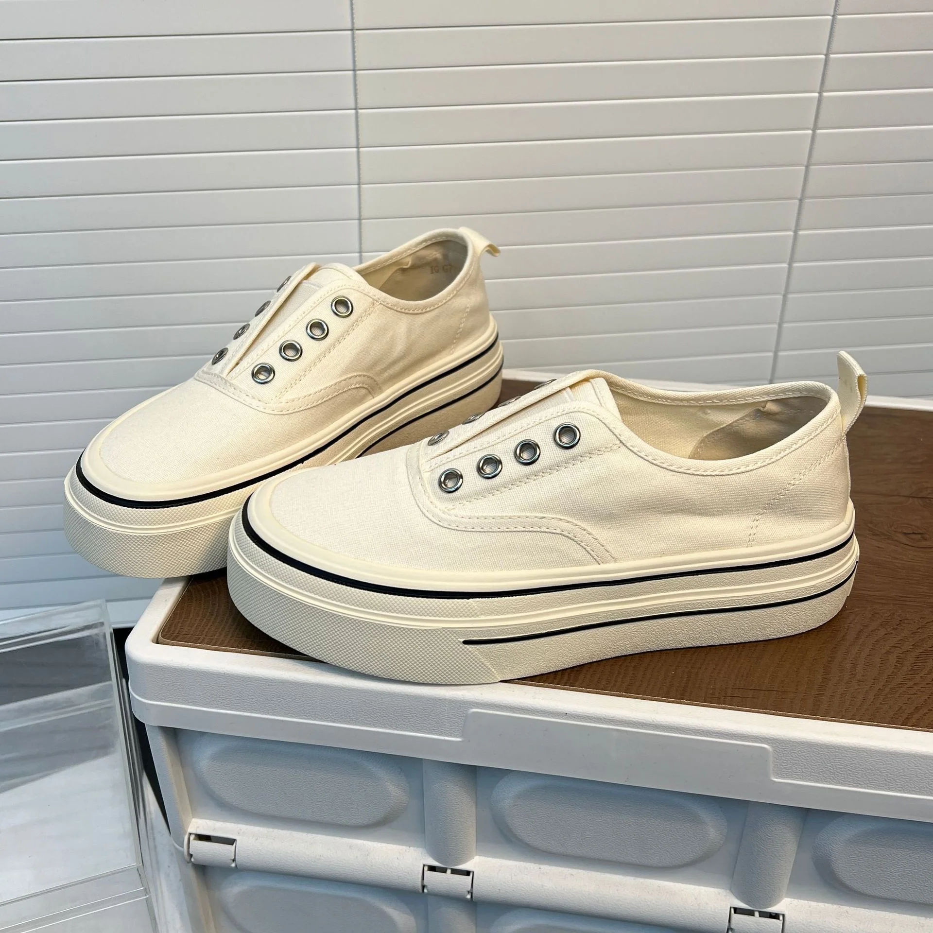 Damen bequeme Canvas Sneaker mit trendigem Plateau Heidi Mode - Image 2