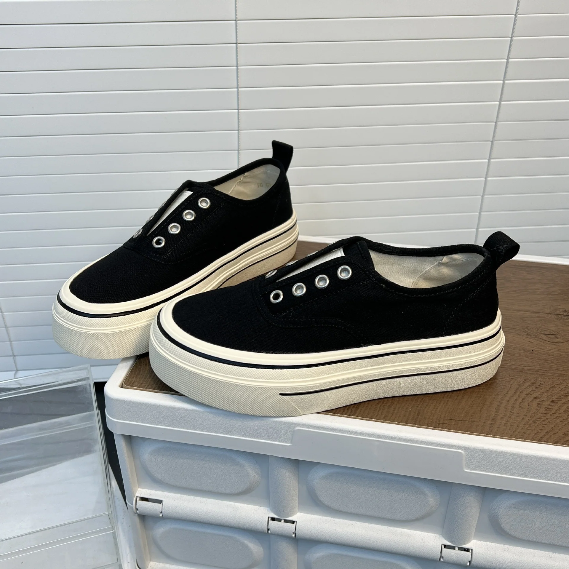 Damen bequeme Canvas Sneaker mit trendigem Plateau Heidi Mode - Image 3