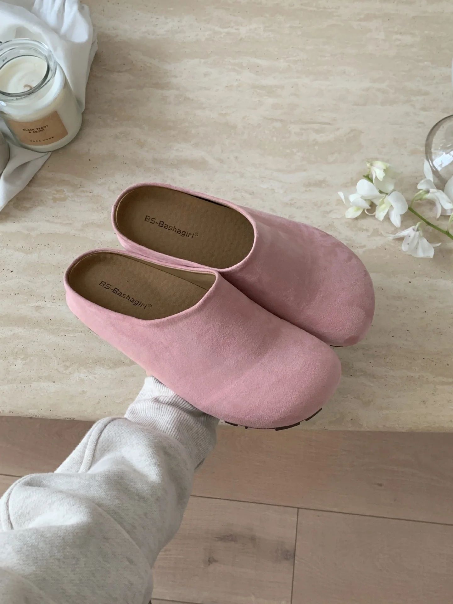 Damen Bequeme Clogs Aus Softem Obermaterial mit Ergonomischem Design Heidi-Mode - Image 9