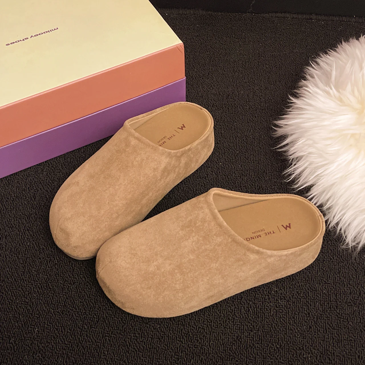 Damen Bequeme Clogs aus weichem Wildleder mit ergonomischem Fußbett Heidi Mode - Image 8