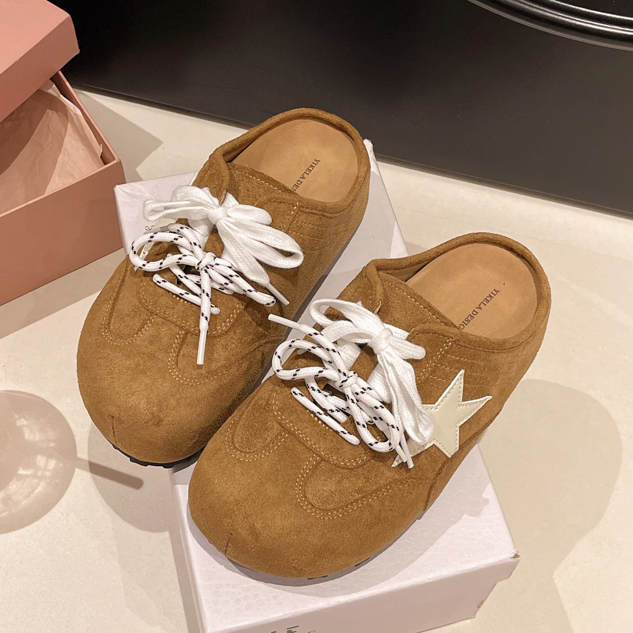 Damen bequeme Clogs mit modischem Sternemblem und rutschfester Sohle Heidi Mode - Image 3
