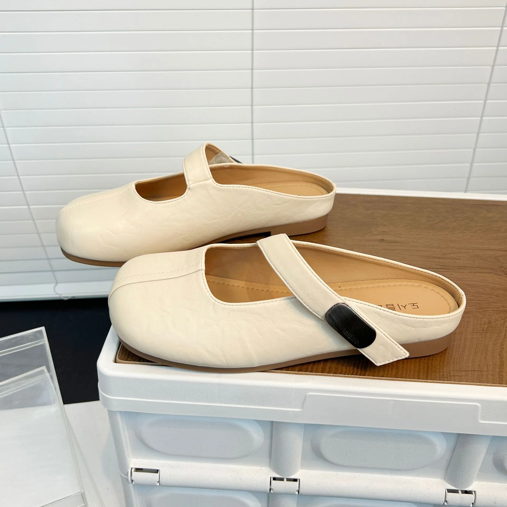 Damen Bequeme Clogs mit praktischem Riemenverschluss und ergonomischer Sohle Heidi Mode - Image 6