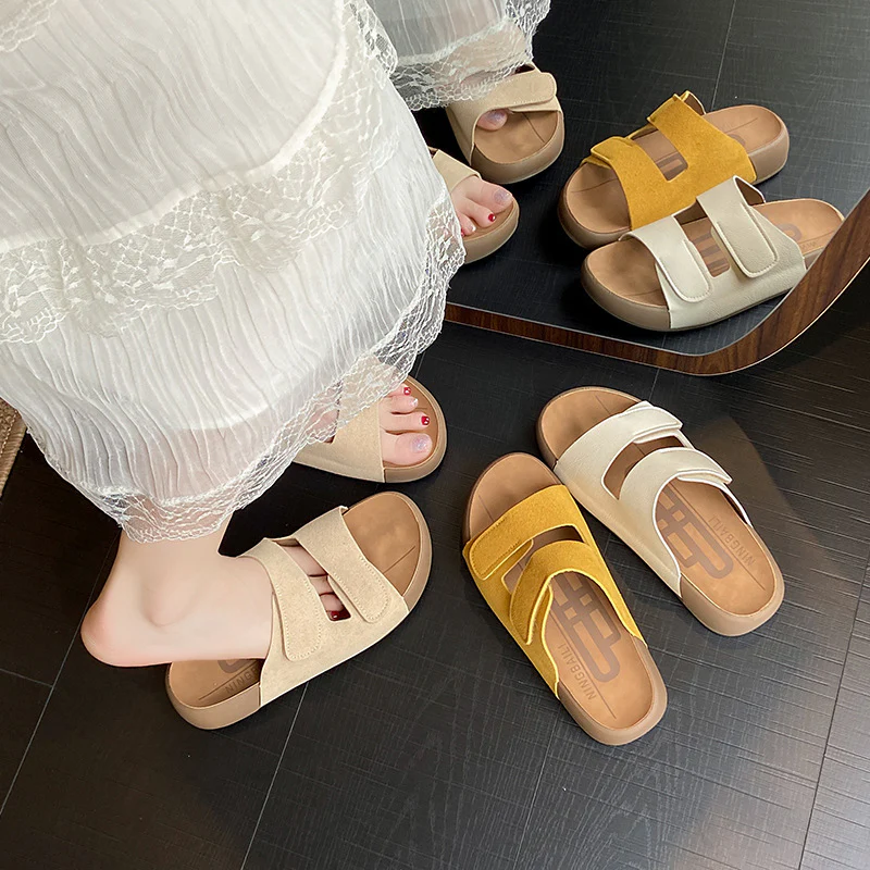 Damen Bequeme Clogs mit verstellbaren Klettverschlüssen und anatomischem Fußbett Heidi Mode - Image 3