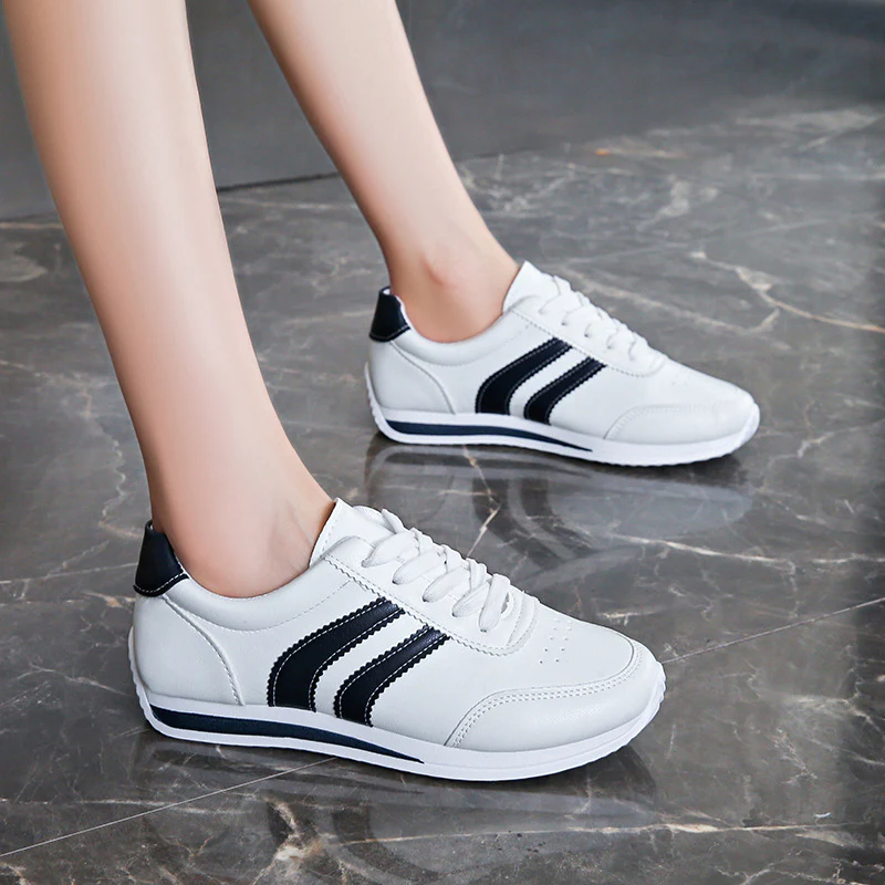 Damen Bequeme Freizeitsneaker mit atmungsaktiver Oberflächenstruktur Heidi Mode - Image 2