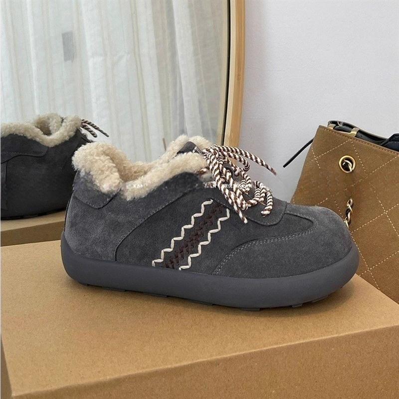 Damen Bequeme Hausschuhe mit kuscheligem Innenfutter und robustem Profil Heidi Mode - Image 3