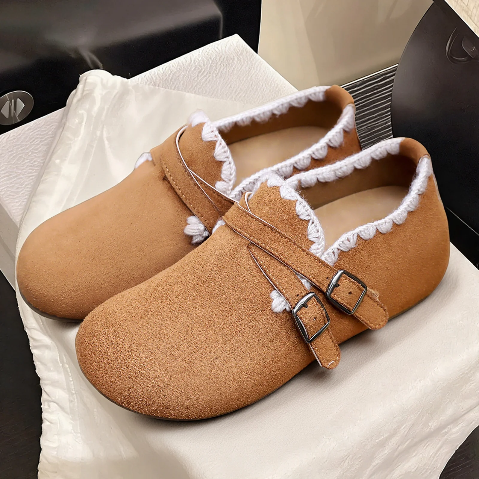 Damen Bequeme Hüttenschuhe mit verstellbaren Riemen und weichem Innenfutter Heidi Mode - Image 2