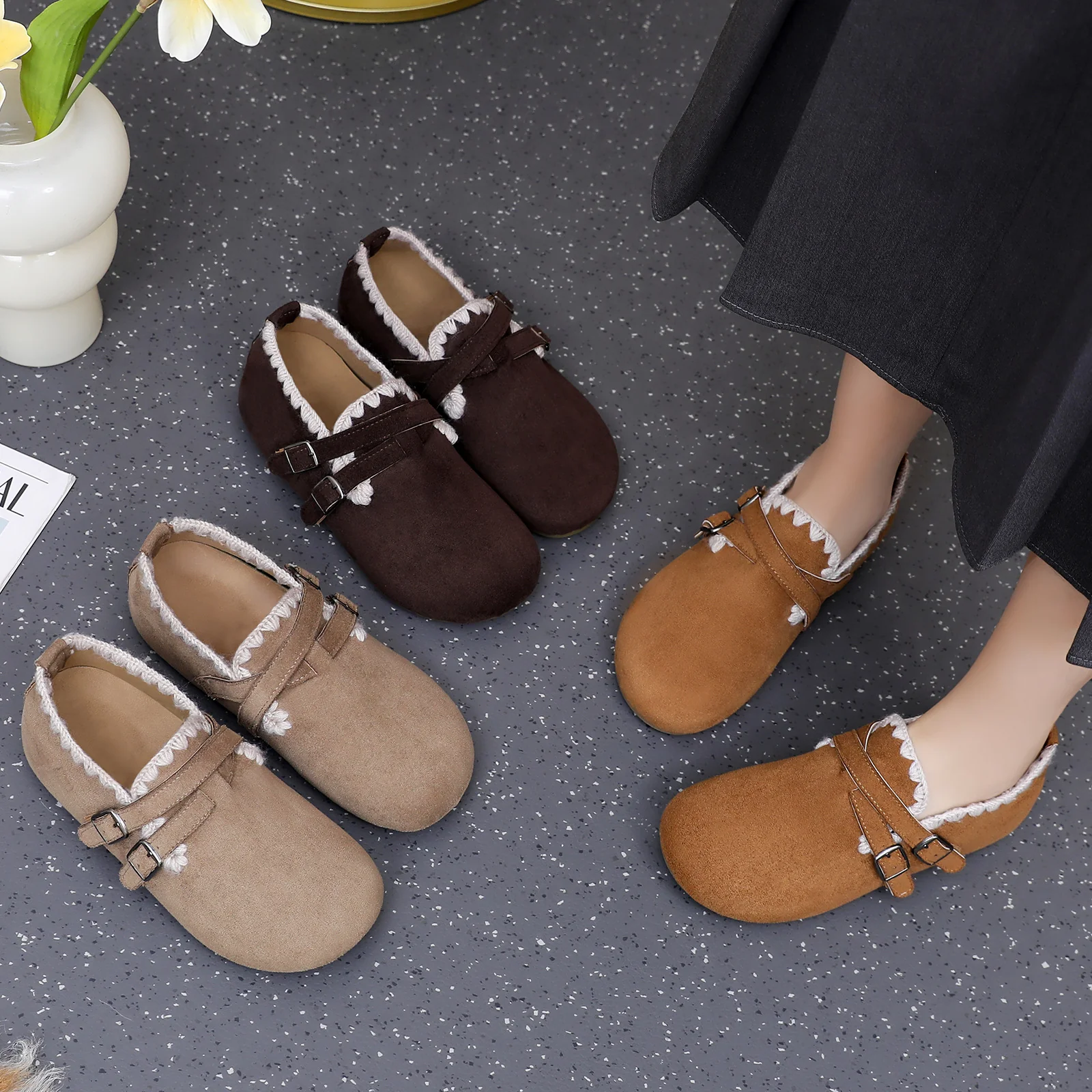 Damen Bequeme Hüttenschuhe mit verstellbaren Riemen und weichem Innenfutter Heidi Mode - Image 4