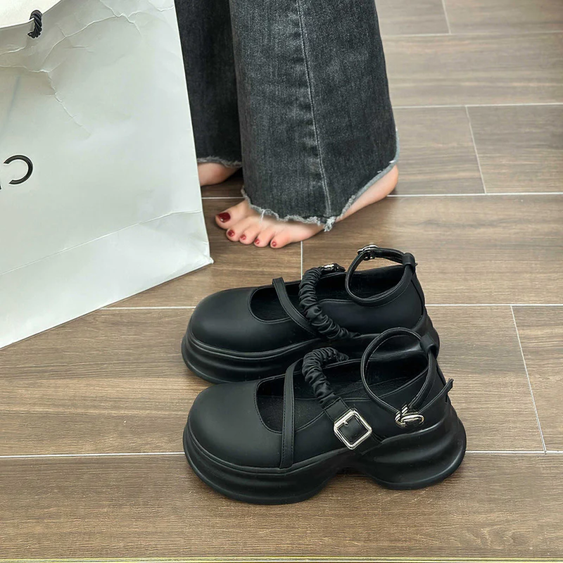 Damen Bequeme Sandalen mit innovativer Riemenverzierung Heidi Mode - Image 8