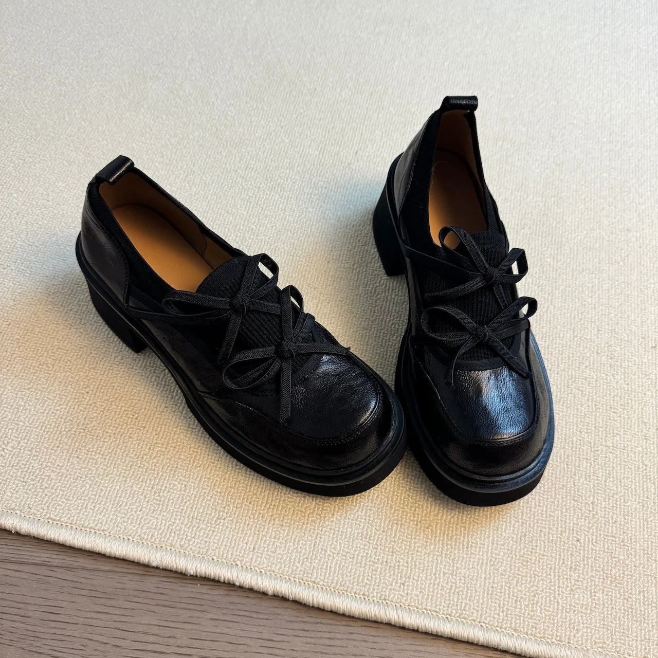 Damen Bequeme Schnürschuhe mit modischem Design und robustem Absatz Heidi Mode - Image 7