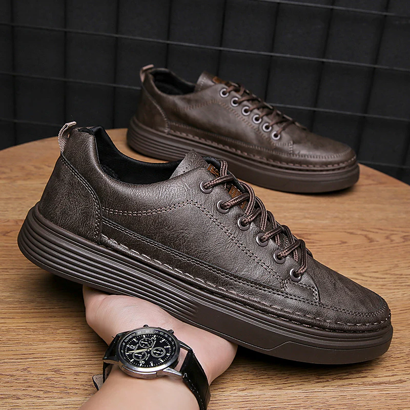 Damen Bequeme schwarze Sneaker mit dämpfender Sohle und modischem Design Heidi Mode - Image 2