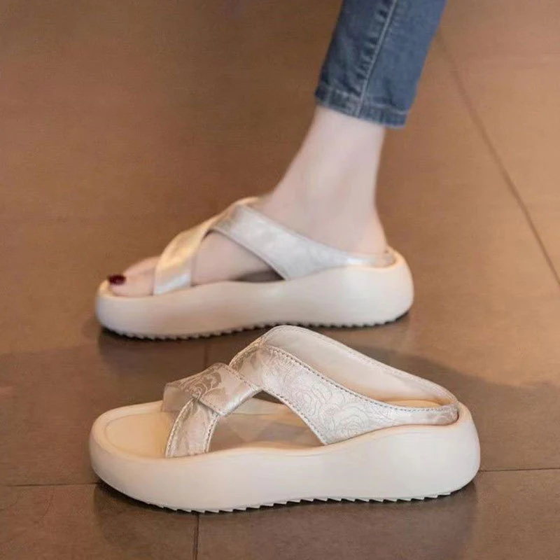 Damen Bequeme Slip-On Sandalen mit modischem Querriemen und rutschfester Sohle Heidi Mode - Image 3