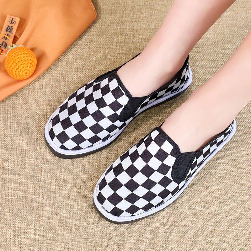 Damen Bequeme Slip-On Schuhe mit kariertem Design Heidi Mode - Image 9