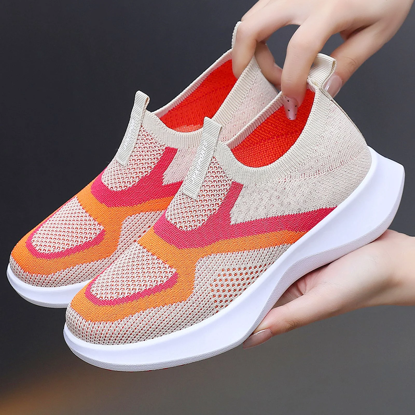 Damen Bequeme Slip-On Sneakers mit innovativem Strickdesign Heidi Mode
