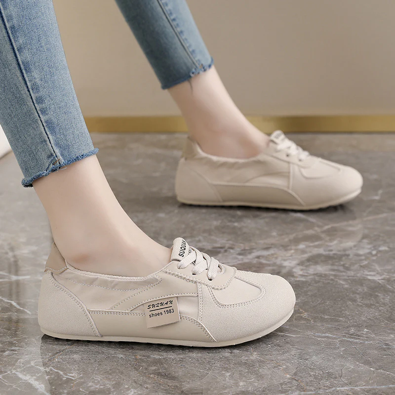 Damen bequeme Sneaker mit elastischem Einstieg und modernem Design Heidi Mode - Image 4