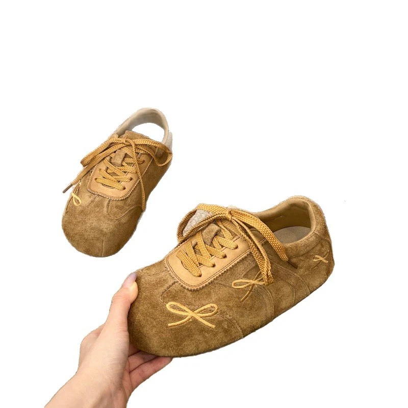 Damen Bequeme Sneakers aus hochwertigem Wildleder mit dekorativen Schleifen Heidi Mode - Image 5
