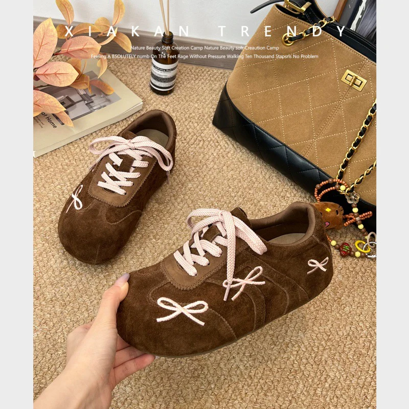 Damen Bequeme Sneakers aus hochwertigem Wildleder mit dekorativen Schleifen Heidi Mode - Image 7