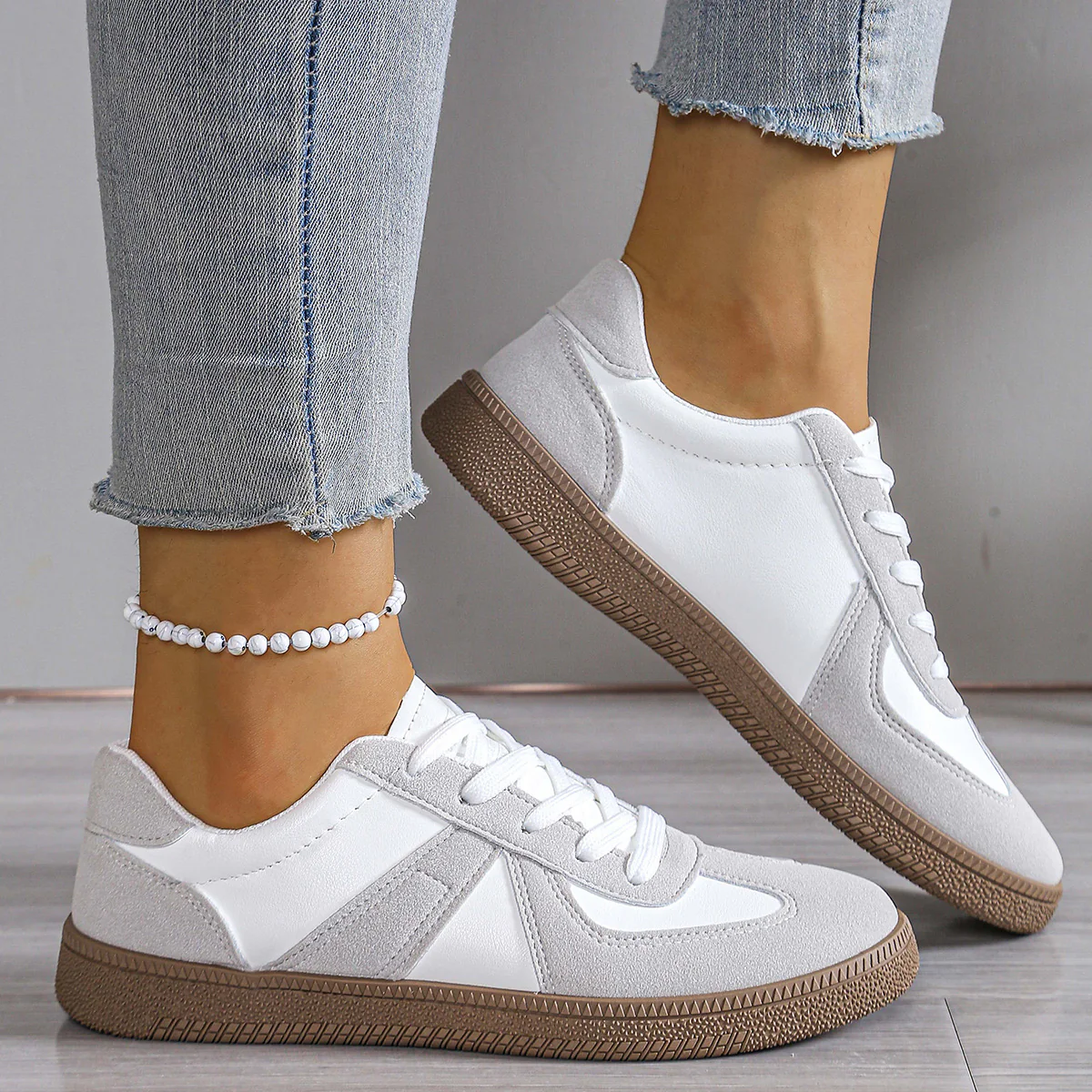 Damen Bequeme Sneakers mit weichem Obermaterial und rutschfester Sohle Heidi Mode - Image 4