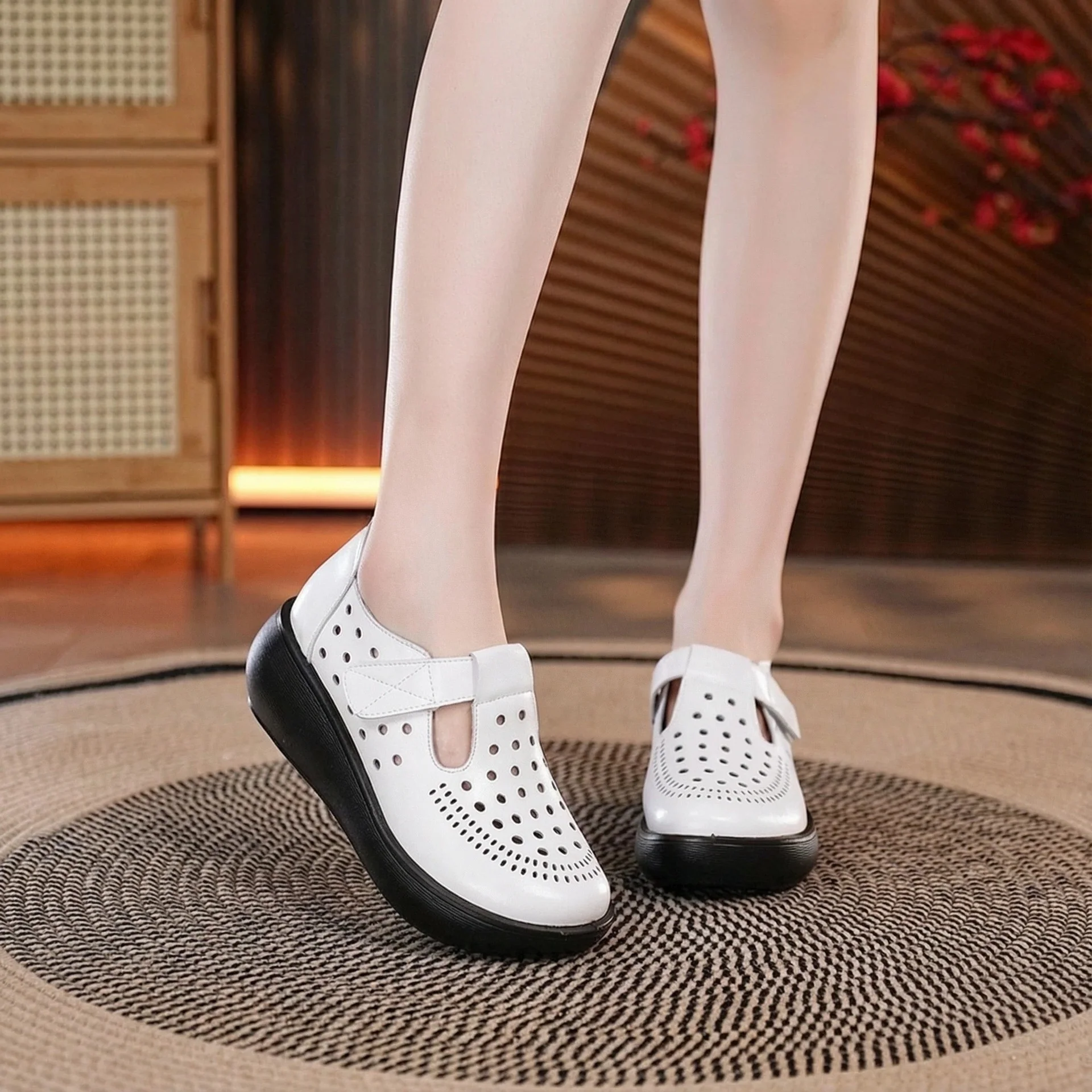Damen Bequeme und atmungsaktive Mokassins mit praktischer Schnalle Heidi Mode - Image 8