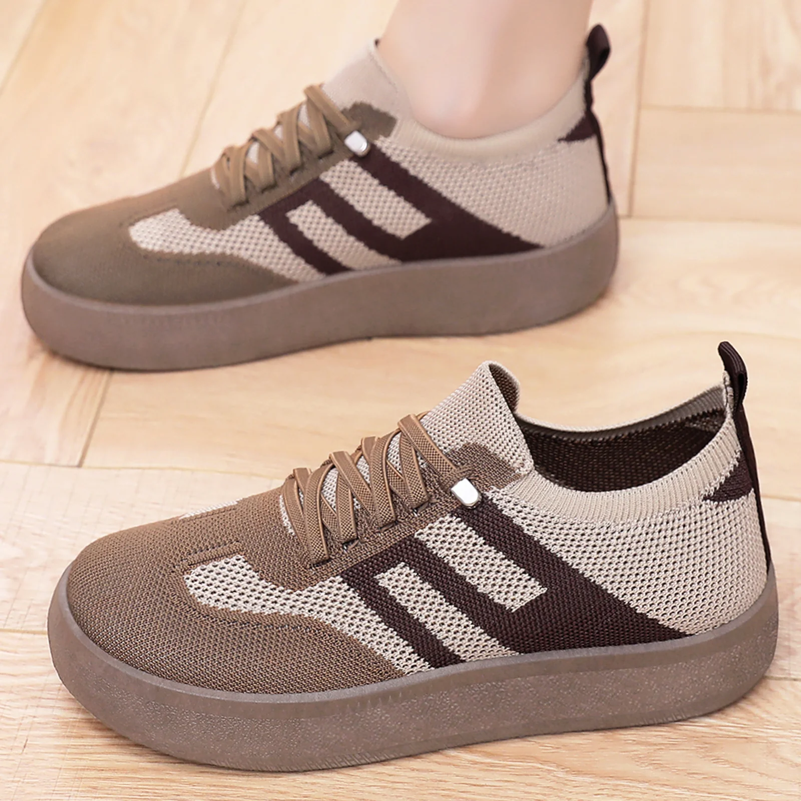 Damen Bequeme und atmungsaktive Sneakers mit Plateau von Heidi Mode - Image 2