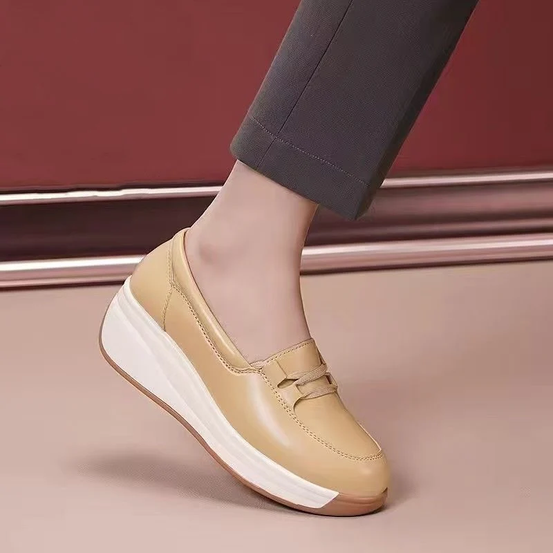 Damen Bequeme und elegante Slip-On Sneakers mit dämpfender Sohle Heidi Mode - Image 8